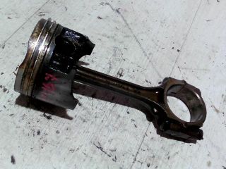 bontott SUZUKI SWIFT III Dugattyú és Hajtókar