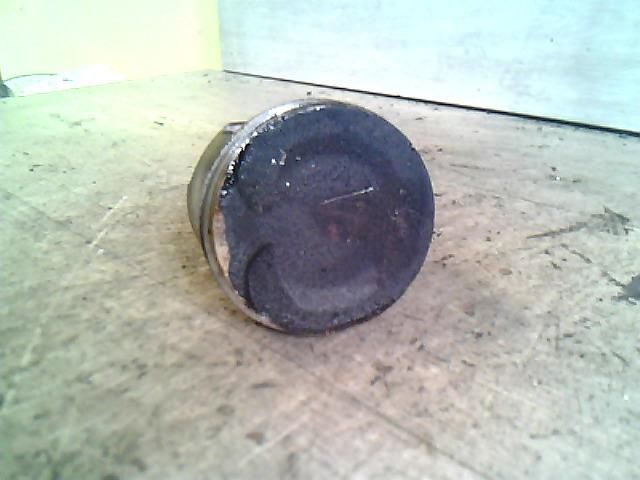 bontott SUZUKI SWIFT III Dugattyú és Hajtókar