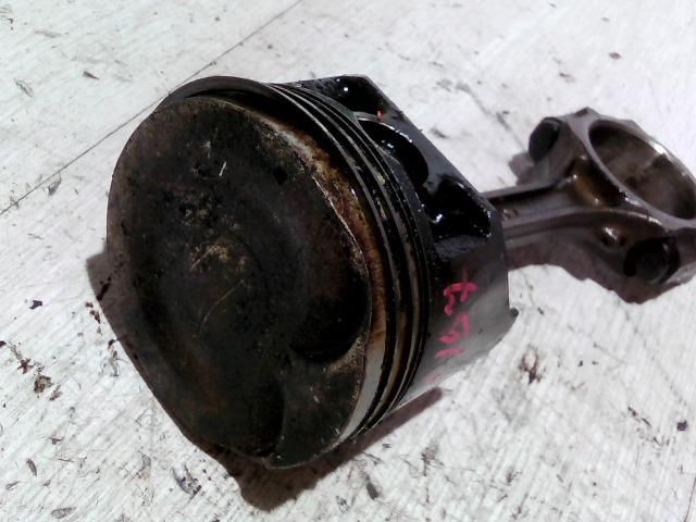 bontott SUZUKI SWIFT III Dugattyú és Hajtókar