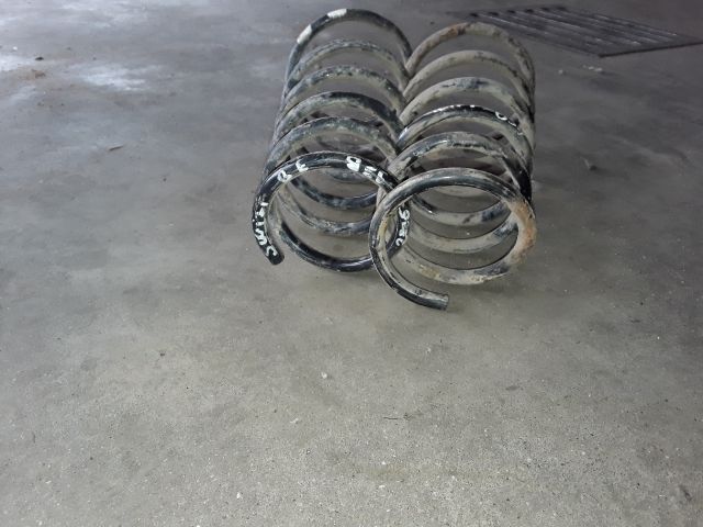 bontott SUZUKI SWIFT III Első Rugó Pár