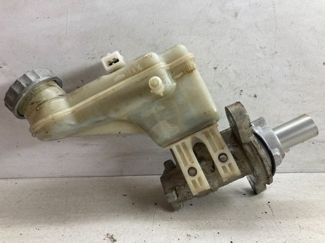 bontott SUZUKI SWIFT III Főfékhenger