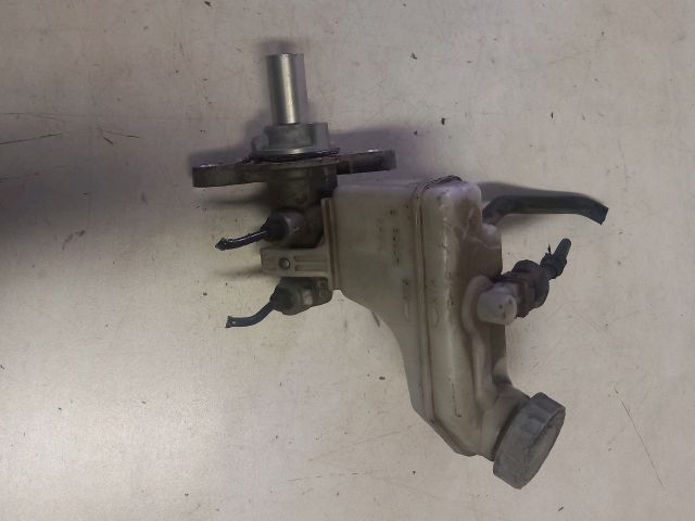 bontott SUZUKI SWIFT III Főfékhenger