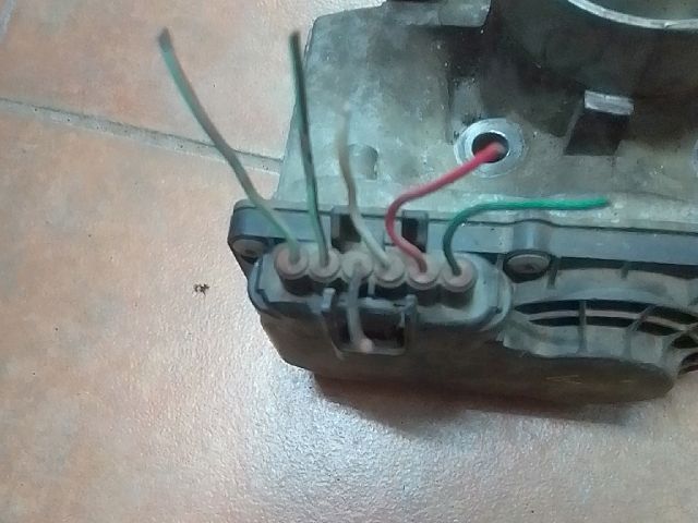 bontott SUZUKI SWIFT III Fojtószelep (Elektromos)