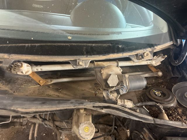 bontott SUZUKI SWIFT III Fojtószelep (Mechanikus)