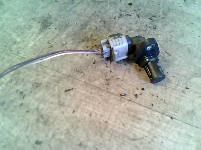 bontott SUZUKI SWIFT III Főtengely Fordulatszám Jeladó