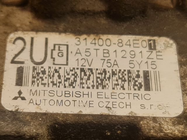 bontott SUZUKI SWIFT III Generátor