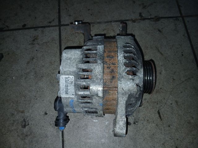 bontott SUZUKI SWIFT III Generátor