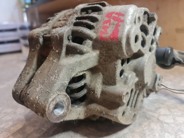 bontott SUZUKI SWIFT III Generátor