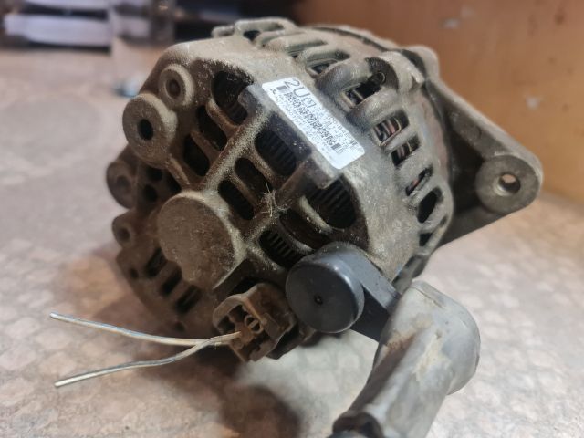 bontott SUZUKI SWIFT III Generátor