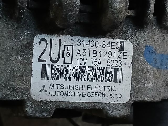 bontott SUZUKI SWIFT III Generátor