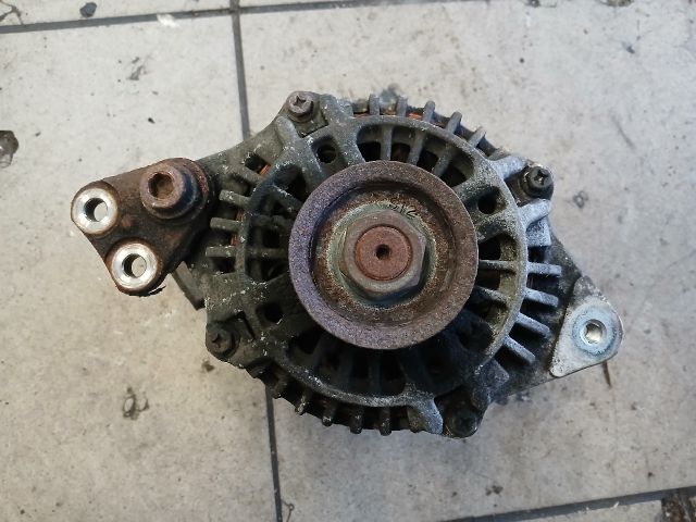 bontott SUZUKI SWIFT III Generátor