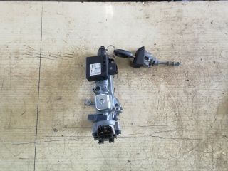 bontott SUZUKI SWIFT III Gyújtáskapcsoló Házzal