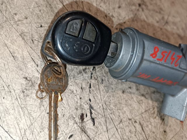 bontott SUZUKI SWIFT III Gyújtáskapcsoló Házzal