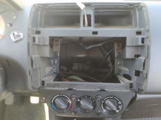 bontott SUZUKI SWIFT III Gyújtáskapcsoló Házzal