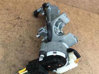 bontott SUZUKI SWIFT III Gyújtáskapcsoló