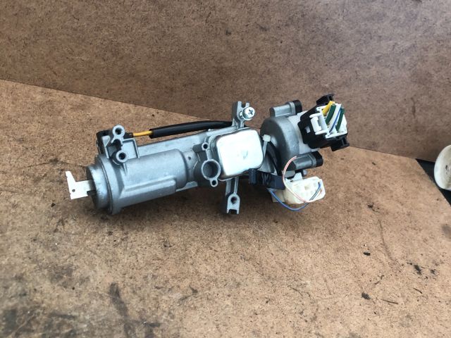 bontott SUZUKI SWIFT III Gyújtáskapcsoló