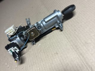 bontott SUZUKI SWIFT III Gyújtáskapcsoló