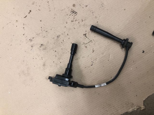 bontott SUZUKI SWIFT III Gyújtótrafó