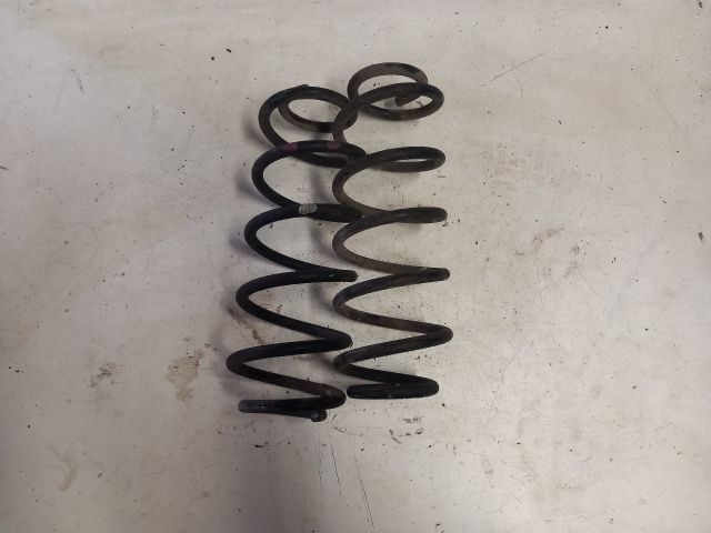 bontott SUZUKI SWIFT III Hátsó Rugó Pár