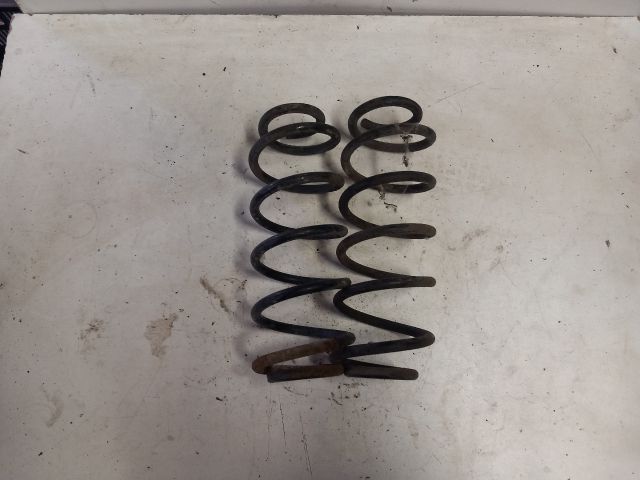 bontott SUZUKI SWIFT III Hátsó Rugó Pár