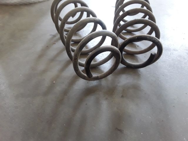 bontott SUZUKI SWIFT III Hátsó Rugó Pár