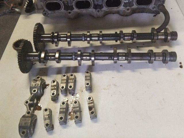 bontott SUZUKI SWIFT III Hengerfej