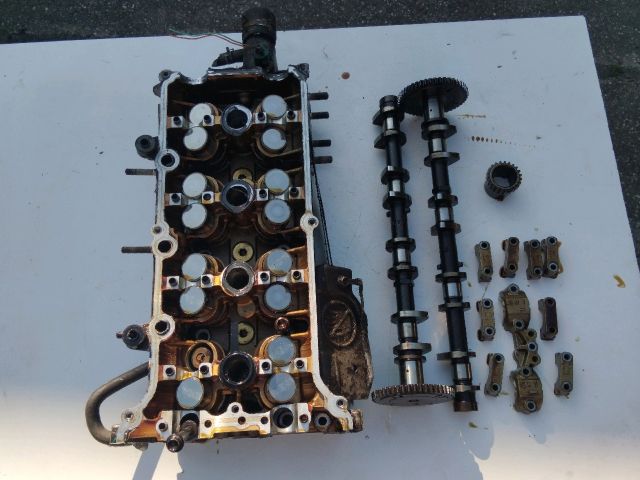 bontott SUZUKI SWIFT III Hengerfej