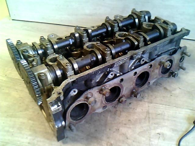 bontott SUZUKI SWIFT III Hengerfej