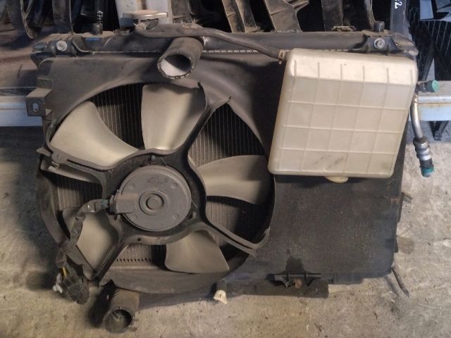 bontott SUZUKI SWIFT III Hűtő Ventilátor(ok), Radiátor(ok) Szett