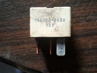 bontott SUZUKI SWIFT III Hűtőventilátor Relé