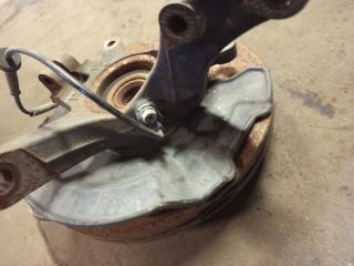 bontott SUZUKI SWIFT III Jobb első Csonkállvány Kerékaggyal