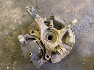 bontott SUZUKI SWIFT III Jobb első Csonkállvány Kerékaggyal