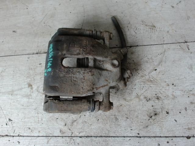 bontott SUZUKI SWIFT III Jobb első Féknyereg Munkahengerrel