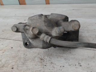 bontott SUZUKI SWIFT III Jobb első Féknyereg Munkahengerrel