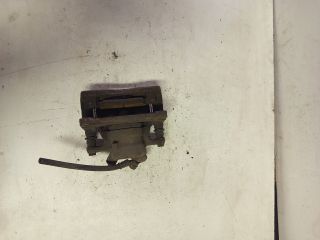 bontott SUZUKI SWIFT III Jobb első Féknyereg Munkahengerrel