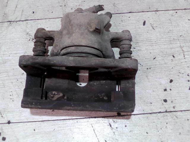 bontott SUZUKI SWIFT III Jobb első Féknyereg Munkahengerrel