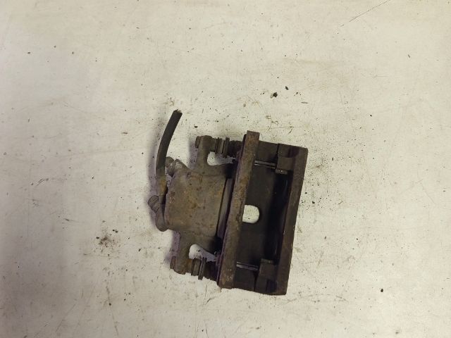 bontott SUZUKI SWIFT III Jobb első Féknyereg Munkahengerrel