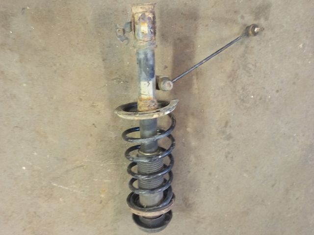 bontott SUZUKI SWIFT III Jobb első Gólyaláb (Lengécsillapító, Rugó)