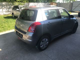 bontott SUZUKI SWIFT III Jobb első Gólyaláb (Lengécsillapító, Rugó)