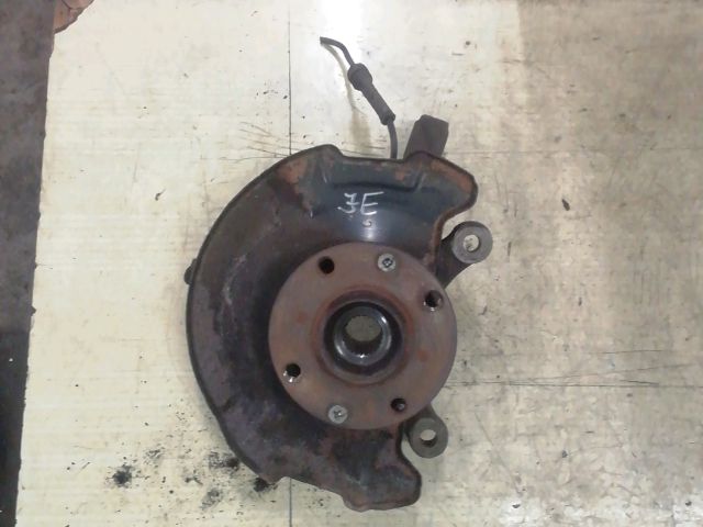 bontott SUZUKI SWIFT III Jobb első Kerékagy