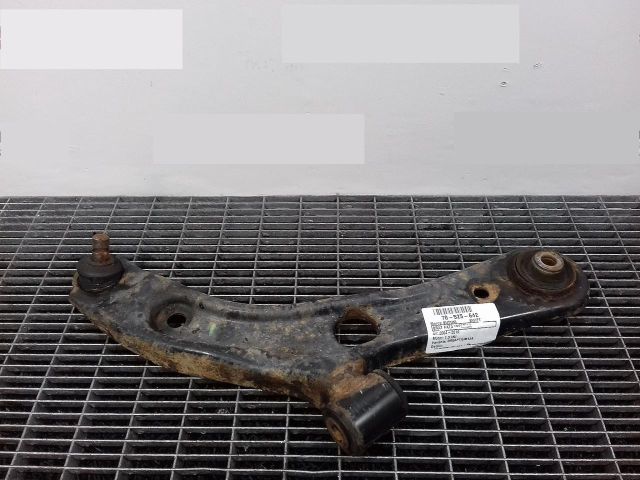 bontott SUZUKI SWIFT III Jobb első Lengőkar