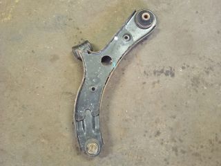 bontott SUZUKI SWIFT III Jobb első Lengőkar