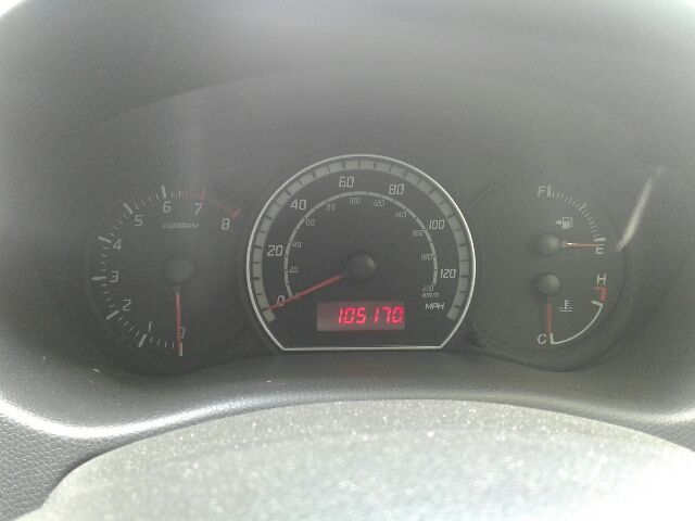 bontott SUZUKI SWIFT III Jobb első Rugó