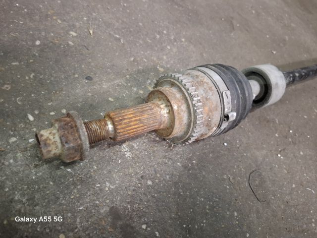 bontott SUZUKI SWIFT III Jobb Féltengely