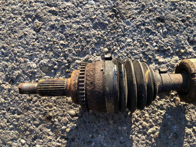 bontott SUZUKI SWIFT III Jobb Féltengely