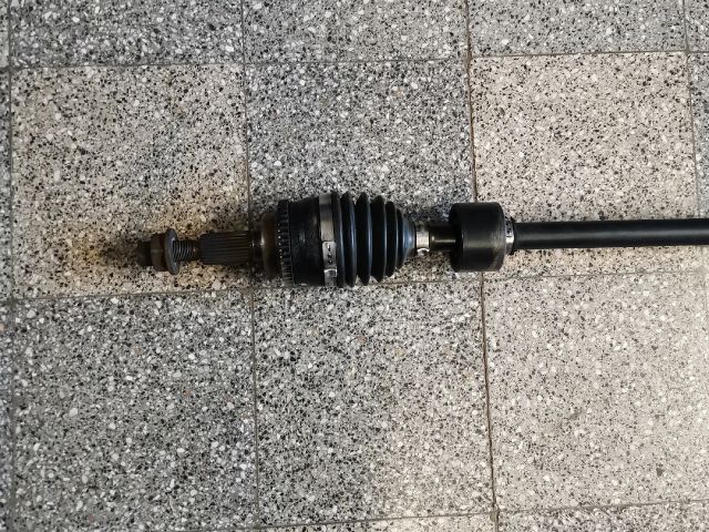 bontott SUZUKI SWIFT III Jobb Féltengely