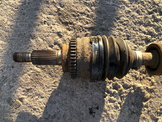 bontott SUZUKI SWIFT III Jobb Féltengely