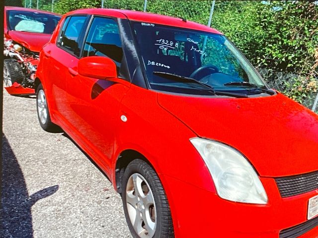 bontott SUZUKI SWIFT III Jobb hátsó Fékdob