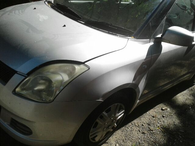 bontott SUZUKI SWIFT III Jobb hátsó Rugó