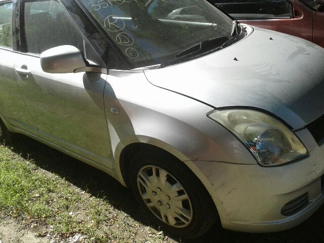 bontott SUZUKI SWIFT III Jobb hátsó Rugó